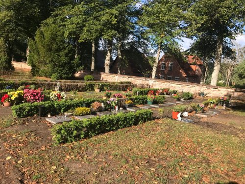 Urnenreihengrabanlage